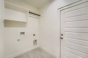 222 Arosa Dr, Elgin, TX 78621 - Photo 37