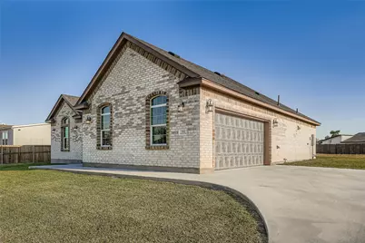 222 Arosa Drive, Elgin, TX 78621 - Photo 5