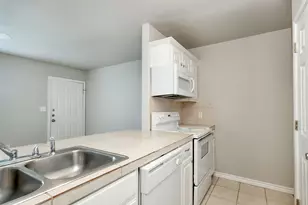 107 Castleberry Ct, Bertram, TX 78605 - Photo 9