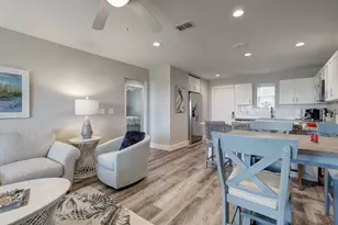 1107 S 11th St, Port Aransas, TX 78373 - Photo 9