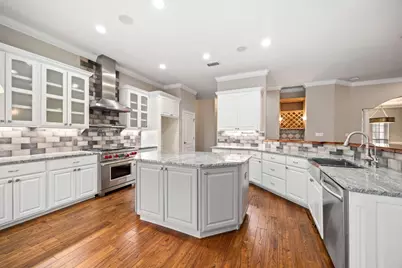 204 Woodland Park, Georgetown, TX 78633 - Photo 15