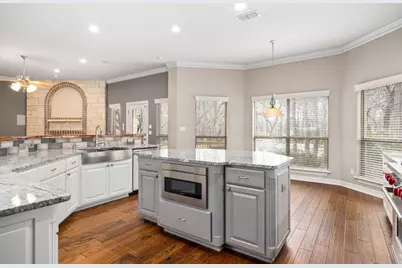 204 Woodland Park, Georgetown, TX 78633 - Photo 17