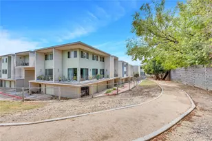 604 N Bluff Dr, Austin, TX 78745 - Photo 33