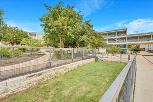 604 N Bluff Dr, Austin, TX 78745 - Photo 35