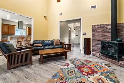 928 Upper Elgin River Road, Elgin, TX 78621 - Photo 7