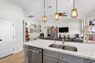 303 W Browning St, Manor, TX 78653 - Photo 25