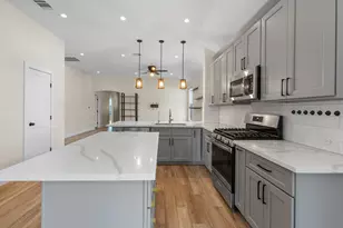 303 W Browning St, Manor, TX 78653 - Photo 9