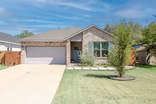 303 W Browning St, Manor, TX 78653 - Photo 3