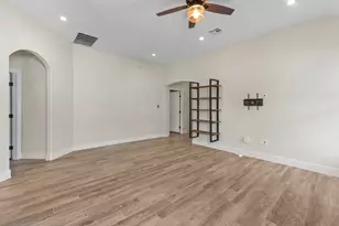 303 W Browning St, Manor, TX 78653 - Photo 5