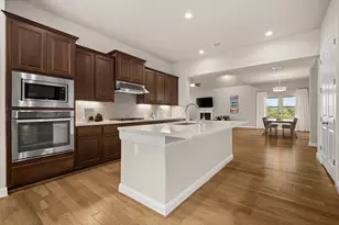 512 Summer Wilson Cv, Austin, TX 78738 - Photo 13
