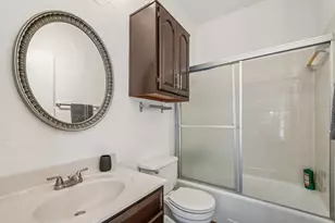 1910 Robbins Pl, Austin, TX 78705 - Photo 19