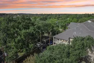 1910 Robbins Pl, Austin, TX 78705 - Photo 3