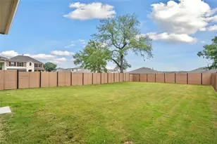 1305 Crescent Ln, Georgetown, TX 78633 - Photo 37