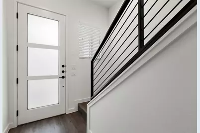 7512 Delafield Ln #B, Austin, TX 78752 - Photo 11