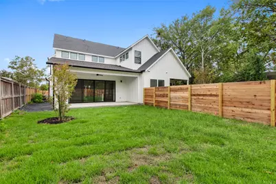 7512 Delafield Ln #B, Austin, TX 78752 - Photo 5