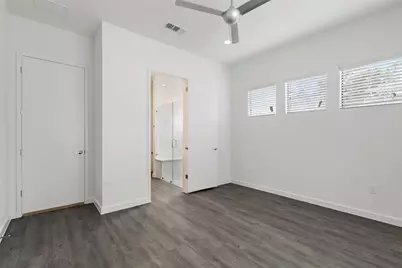 7512 Delafield Ln #B, Austin, TX 78752 - Photo 3