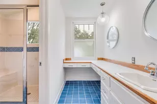 512 E 49th St, Austin, TX 78751 - Photo 13