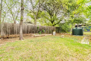 512 E 49th St, Austin, TX 78751 - Photo 23