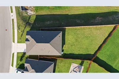 109 Bruin Paw Drive, Georgetown, TX 78628 - Photo 19