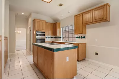 10004 Scull Creek Drive, Austin, TX 78730 - Photo 15