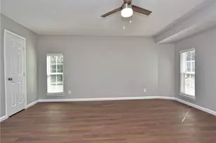 5205 Thunderbird St, Lago Vista, TX 78645 - Photo 11