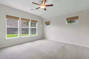 276 Washington Dr, Kyle, TX 78640 - Photo 17
