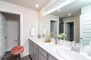 7501 Travertine Spring Dr, Austin, TX 78744 - Photo 17