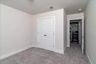 7501 Travertine Spring Dr, Austin, TX 78744 - Photo 23