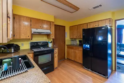 1114 Woodlawn Street, Lockhart, TX 78644 - Photo 7