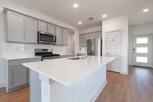 10805 Meris Ln, Austin, TX 78754 - Photo 9