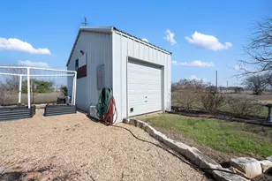 6501 Co Rd 239, Jarrell, TX 76537 - Photo 33