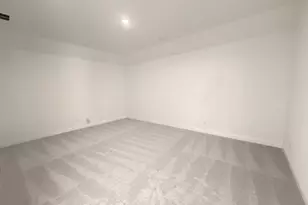 221 Medallion St, Liberty Hill, TX 78642 - Photo 17