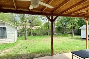 306 E Wonsley Dr, Austin, TX 78753 - Photo 11