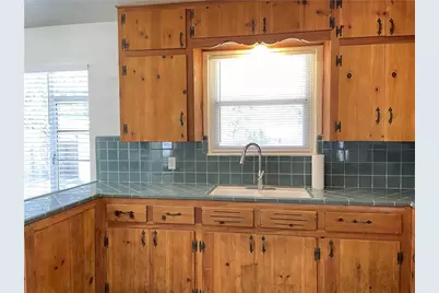 306 E Wonsley Drive, Austin, TX 78753 - Photo 19