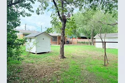 306 E Wonsley Drive, Austin, TX 78753 - Photo 3
