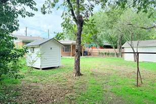 306 E Wonsley Dr, Austin, TX 78753 - Photo 3