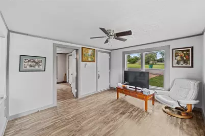 604 Burkett Street, Taylor, TX 76574 - Photo 5