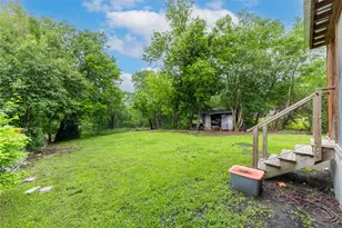 604 Burkett St, Taylor, TX 76574 - Photo 15