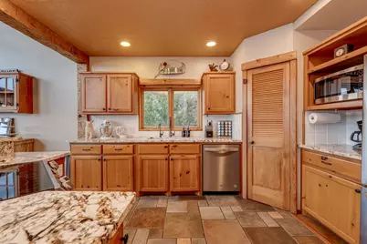 21008 W Lakeshore Drive, Spicewood, TX 78669 - Photo 19