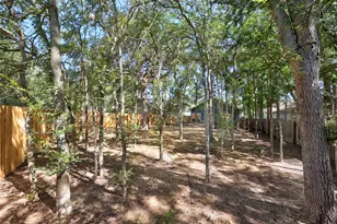 2013 Amur Dr, Austin, TX 78745 - Photo 27