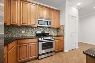 2013 Amur Dr, Austin, TX 78745 - Photo 9