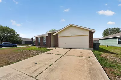 152 Eagle Drive, Luling, TX 78648 - Photo 1