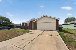 152 Eagle Dr, Luling, TX 78648 - Photo 1