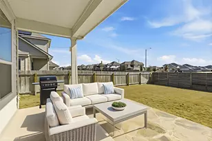 316 Clearlake Dr, Hutto, TX 78634 - Photo 7