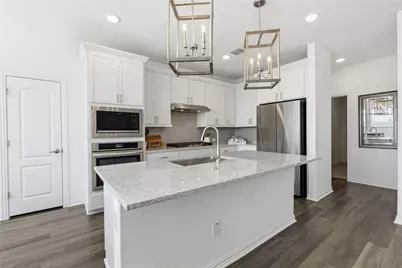 316 Clearlake Drive, Hutto, TX 78634 - Photo 5