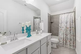 316 Clearlake Dr, Hutto, TX 78634 - Photo 17