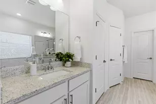 316 Clearlake Dr, Hutto, TX 78634 - Photo 31