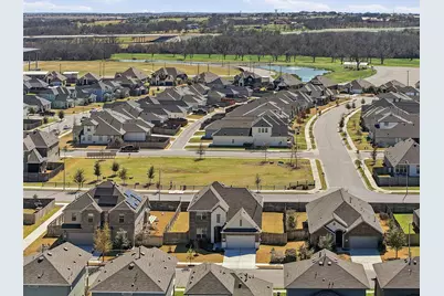 316 Clearlake Drive, Hutto, TX 78634 - Photo 37