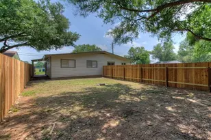 1124 Gardner Rd, Austin, TX 78721 - Photo 15