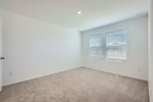 206 Sambre St, Kyle, TX 78640 - Photo 5